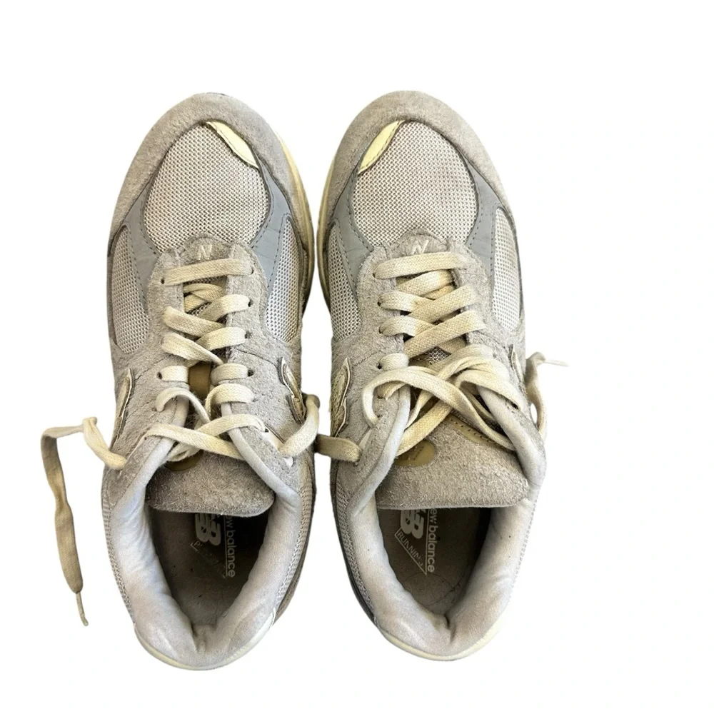 New Balance 2002R‎ Sneaker Rain Cloud/Angora Suede Size 5
